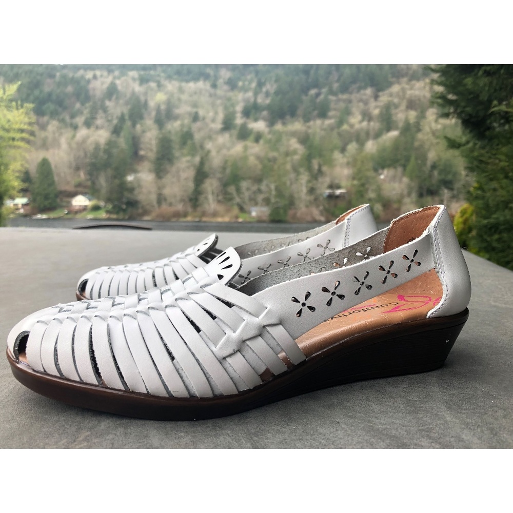 Comfortiva Fairfax White Huarache Slip On Shoes